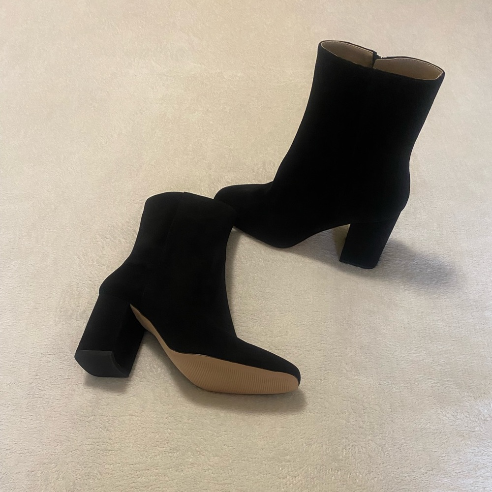 Ann Taylor 👢 - Picture 3 of 13